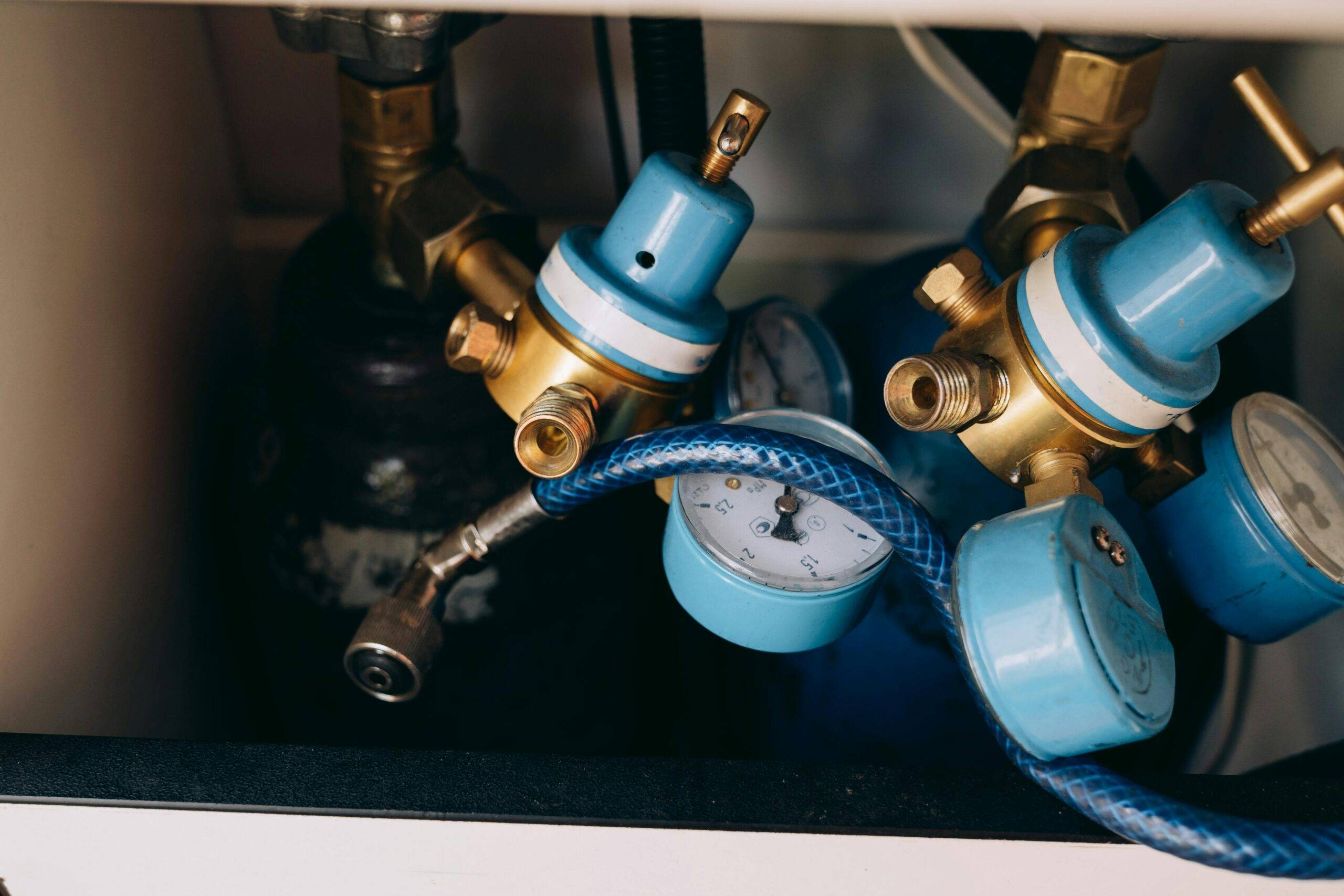 Detailed view of gas pressure regulators